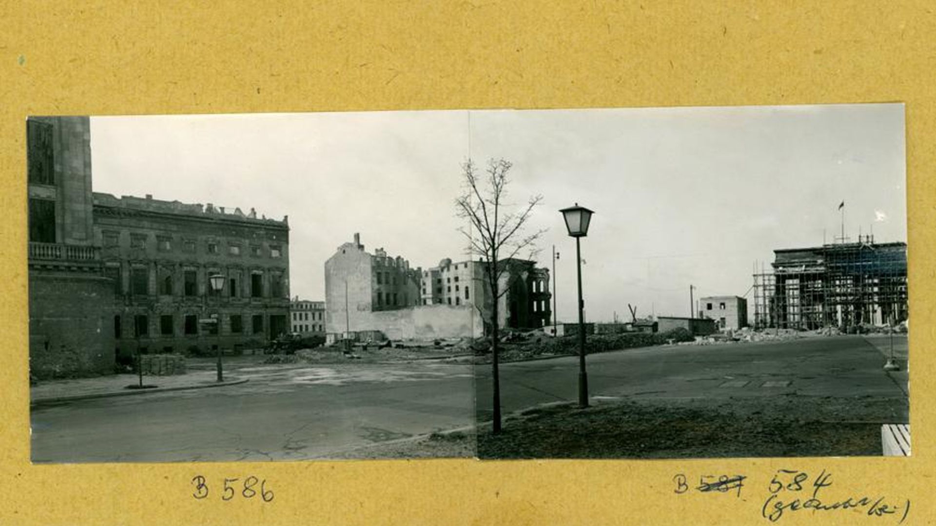 Fotografie von Fritz Tiedemann, Silbergelatinepapier auf Papier, 18,5 x 24,6 cm
