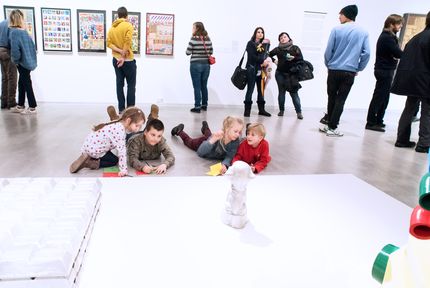 Kindervernissage zur Ausstellung "Eduardo Paolozzi. Lots of Pictures, Lots of Fun" in der Berlinischen Galerie, 11.2.2018, Foto: Barbara Antal Kindervernissage zur Ausstellung "Eduardo Paolozzi. Lots of Pictures, Lots of Fun" in der Berlinischen Galerie, 11.2.2018, Foto: Barbara Antal