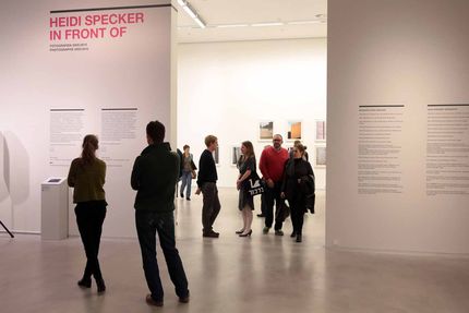 Eröffnung der Ausstellung "Heidi Specker - IN FRONT OF. Fotografien" in der Berlinischen Galerie, 10.3.2016, Foto: Amin Akhtar Eröffnung der Ausstellung "Heidi Specker - IN FRONT OF. Fotografien" in der Berlinischen Galerie, 10.3.2016, Foto: Amin Akhtar