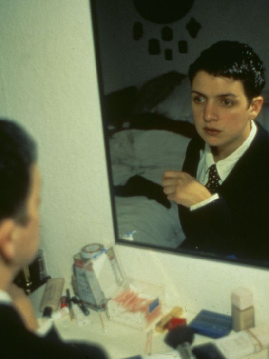 Nan Goldin, Siobhan in my mirror, Berlin, 1992
