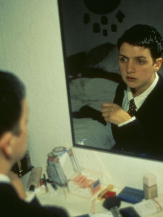Nan Goldin, Siobhan in my mirror, Berlin, 1992