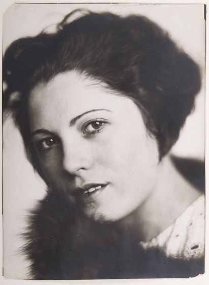 Steffi Brandl, Ohne Titel (die Tänzerin Berthe Trümpy), 1927, © Berlinische Galerie Steffi Brandl, Ohne Titel (die Tänzerin Berthe Trümpy), 1927, © Berlinische Galerie