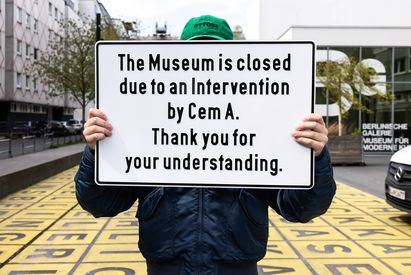 Thank you for your understanding, An Artistic Intervention by Cem A., Berlinische Galerie, 2023 Thank you for your understanding, Künstlerische Intervention von Cem A., Berlinische Galerie, 2023