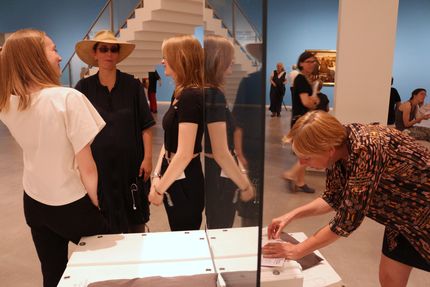 Kick-Off des FSJ-Projekts 2019 "Ich:Du. Du siehst ein Ich, das ich nicht sehe" in der Berlinischen Galerie, 12.6.2019, Foto: Leander Wiesner Kick-Off des FSJ-Projekts 2019 "Ich:Du. Du siehst ein Ich, das ich nicht sehe" in der Berlinischen Galerie, 12.6.2019, Foto: Leander Wiesner