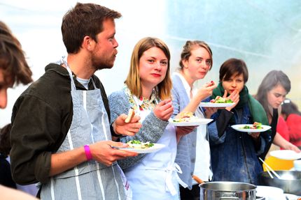 Diskursives Dinner im Küchenmonument, 29.4.2015, Foto: Jirka Jansch Diskursives Dinner im Küchenmonument, 29.4.2015, Foto: Jirka Jansch
