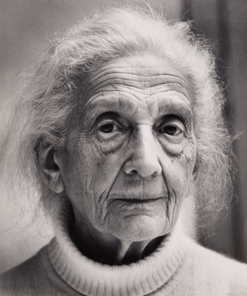 Schwarz-Weiß-Fotografie: Porträt einer alten Frau