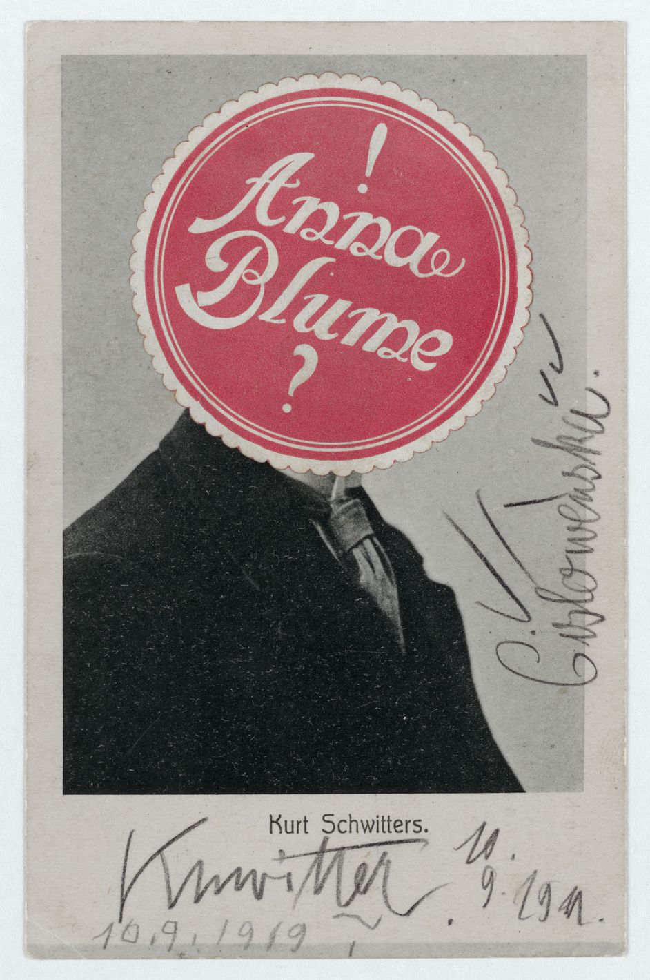 Postkarte von Kurt Schwitters und anderen, collagiert und handgeschrieben, 52,5 x 42,5 x 3 cm