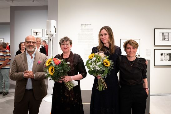 Dr. Thomas Köhler (Direktor Berlinische Galerie), Katia Reich (Kuratorin der Ausstellung und Leitung Fotografische Sammlung), Lily und Frieda von Wild (Estate Sibylle Bergemann)