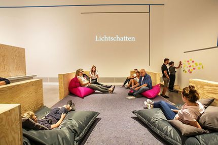 Eröffnung des Projektraums "Dada ist hier!" in der Berlinischen Galerie, 9.9.2016, Foto: Amin Akhtar Eröffnung des Projektraums "Dada ist hier!" in der Berlinischen Galerie, 9.9.2016, Foto: Amin Akhtar