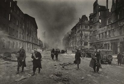 Georgij Petrussow, Berlin, Anfang Mai 1945, © Alex Lachmann Georgij Petrussow, Berlin, Anfang Mai 1945, © Alex Lachmann