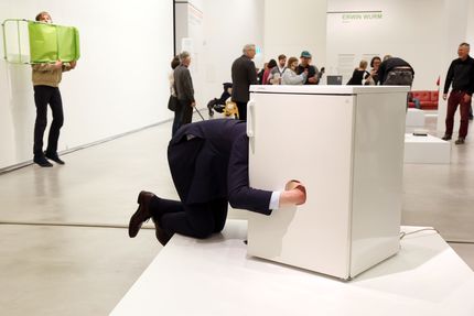 Eröffnung "Erwin Wurm. Bei Mutti" und "Visionäre der Moderne. Paul Scheerbart, Bruno Taut, Paul Goesch" in der Berlinischen Galerie, 14.4.2016, Foto: Amin Akhtar Eröffnung "Erwin Wurm. Bei Mutti" und "Visionäre der Moderne. Paul Scheerbart, Bruno Taut, Paul Goesch" in der Berlinischen Galerie, 14.4.2016, Foto: Amin Akhtar