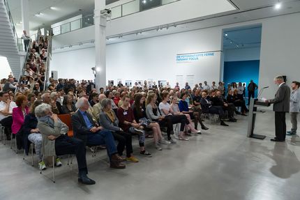 Eröffnung der Ausstellung "Fotografierte Ferne. Fotografen auf Reisen (1880–2015)" in der Berlinischen Galerie, 18.5.2017, Foto: Harry Schnitger Eröffnung der Ausstellung "Fotografierte Ferne. Fotografen auf Reisen (1880–2015)" in der Berlinischen Galerie, 18.5.2017, Foto: Harry Schnitger