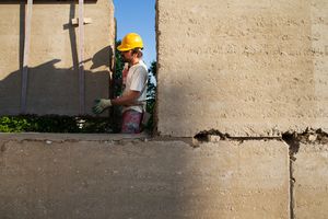 Foto: Versetzen der Elemente auf der Baustelle