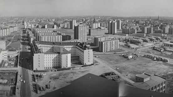 Otto Borutta, Blick vom Axel-Springer-Verlagshaus über Waldeckpark Richtung Lindenstraße, 1960