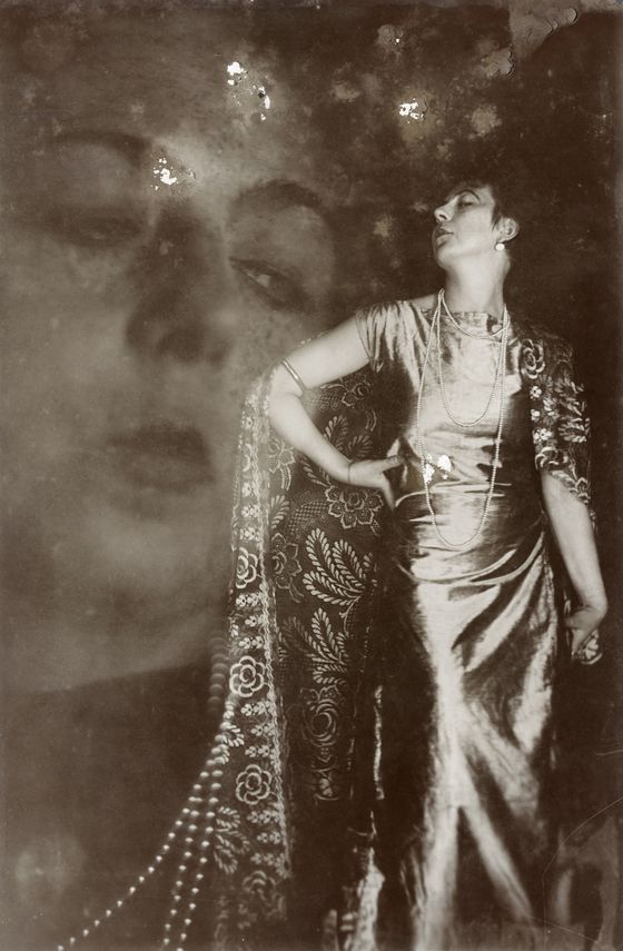 Marta Astfalck-Vietz und Heinz Hajek-Halke, Untitled, c. 1927, © VG Bild-Kunst, Bonn 2025 / © Heinz Hajek-Halke Collection, Courtesy CHAUSSEE 36