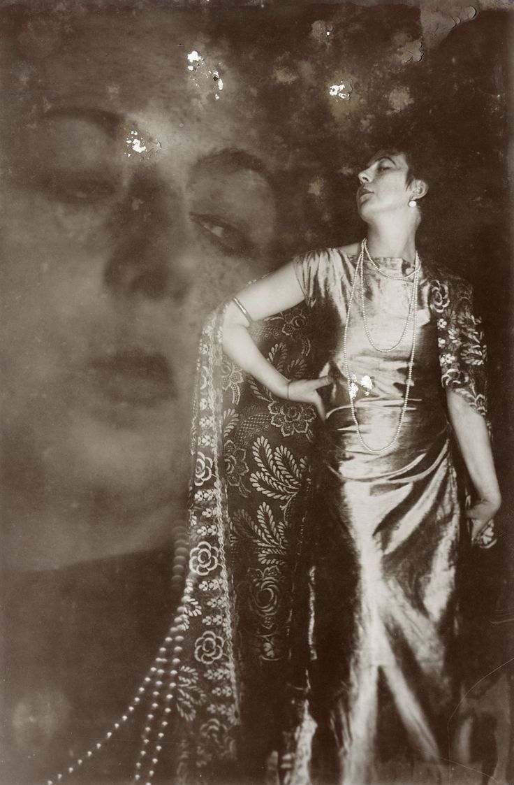 Marta Astfalck-Vietz, Heinz Hajek-Halke, Ohne Titel, um 1927, © VG Bild-Kunst, Bonn 2025 / © Heinz Hajek-Halke Collection, Courtesy CHAUSSEE 36 Marta Astfalck-Vietz, Heinz Hajek-Halke, Ohne Titel, um 1927, © VG Bild-Kunst, Bonn 2025 / © Heinz Hajek-Halke Collection, Courtesy CHAUSSEE 36