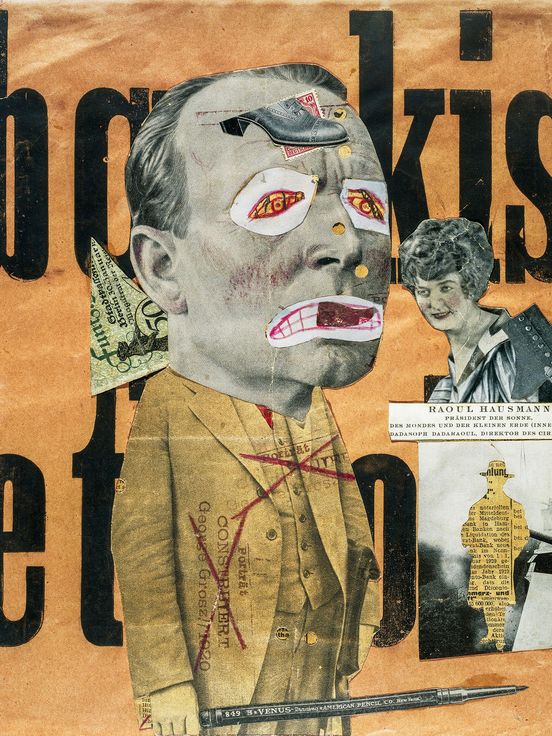 Collage von Raoul Hausmann mit ausgeschnittenen Bildern und Fotografien sowie schwarzer Schrift auf einem orange-farbenen Hintergrund.