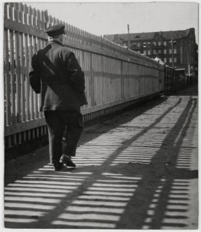 Eva Besnyö, Berlin 1931, 1931, © Eva Besnyö / MAI, Foto: Anja Elisabeth Witte Eva Besnyö, Berlin 1931, 1931, © Eva Besnyö / MAI, Foto: Anja Elisabeth Witte