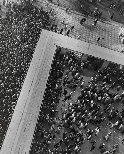 Fritz Eschen, Ohne Titel (Olympia-Stadion, Eingang), um 1960, © Berlinische Galerie Fritz Eschen, Ohne Titel (Olympia-Stadion, Eingang), um 1960, © Berlinische Galerie