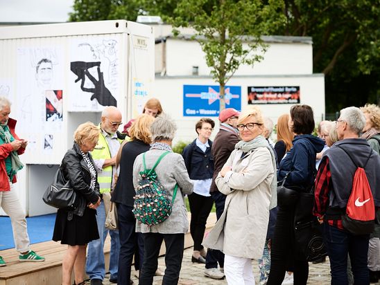 Rundgang auf der 10. Berlin Biennale für Mitglieder des Fördervereins, 13.6.2018, Foto: Hannes Wiedemann