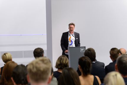 Verleihung des GASAG-Kunstpreises 2016 am 13. September an Andreas Greiner, Foto: Harry Schnitger Verleihung des GASAG-Kunstpreises 2016 am 13. September an Andreas Greiner, Foto: Harry Schnitger