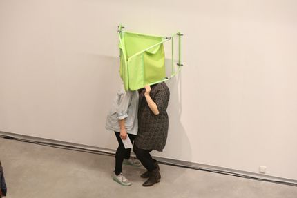 Eröffnung "Erwin Wurm. Bei Mutti" und "Visionäre der Moderne. Paul Scheerbart, Bruno Taut, Paul Goesch" in der Berlinischen Galerie, 14.4.2016, Foto: Amin Akhtar Eröffnung "Erwin Wurm. Bei Mutti" und "Visionäre der Moderne. Paul Scheerbart, Bruno Taut, Paul Goesch" in der Berlinischen Galerie, 14.4.2016, Foto: Amin Akhtar