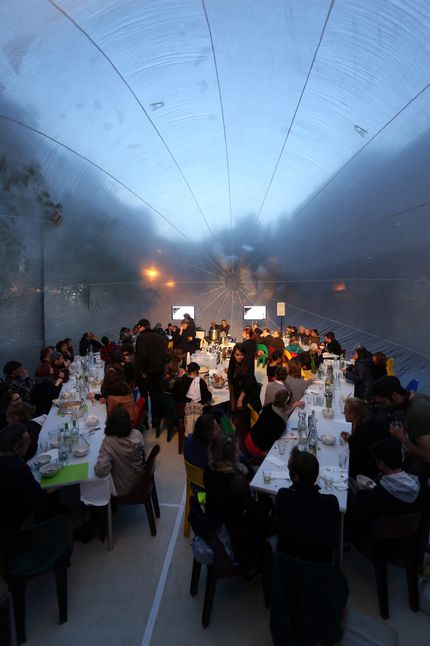 Diskursives Dinner im Küchenmonument, 29.4.2015, Foto: Jirka Jansch Diskursives Dinner im Küchenmonument, 29.4.2015, Foto: Jirka Jansch