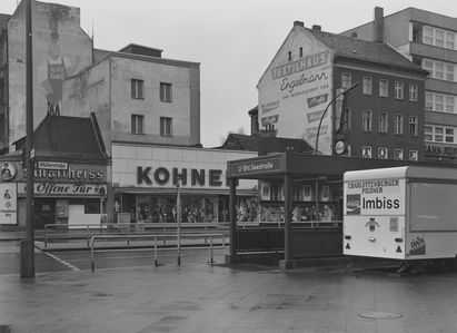 Michael Schmidt, from the series Berlin-Wedding (Müller-/Ecke Seestraße), 1976/77 Michael Schmidt, from the series Berlin-Wedding (Müller-/Ecke Seestraße), 1976/77