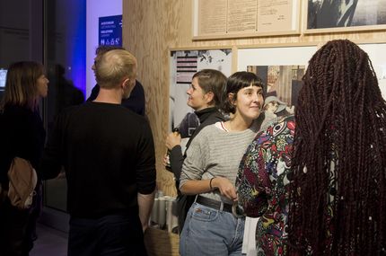 Eröffnung der Ausstellung "Cyrill Lachauer. What do you want here" in der Berlinischen Galerie, 2.11.2017, Foto: Benjamin Pritzkuleit Eröffnung der Ausstellung "Cyrill Lachauer. What do you want here" in der Berlinischen Galerie, 2.11.2017, Foto: Benjamin Pritzkuleit