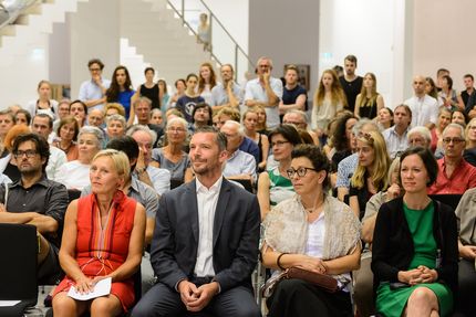 Eröffnung der Ausstellung "Andreas Greiner. Agentur des Exponenten", GASAG Kunstpreis 2016 in der Berlinischen Galerie, 14.9.2016, Foto: Harry Schnitger Eröffnung der Ausstellung "Andreas Greiner. Agentur des Exponenten", GASAG Kunstpreis 2016 in der Berlinischen Galerie, 14.9.2016, Foto: Harry Schnitger
