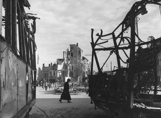Jindřich Marco, Richard-Wagner-Platz, Berlin, 1945, © Filip Marco