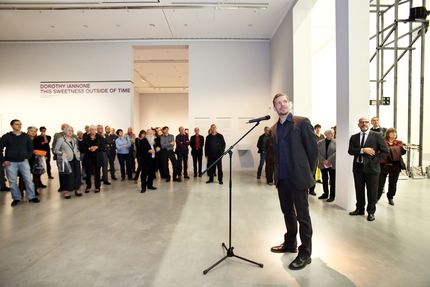 Eröffnung der Ausstellung "Nik Nowak. Echo", GASAG-Kunstpreis 2014, 10.4.2014, Foto: Amin Akhtar Eröffnung der Ausstellung "Nik Nowak. Echo", GASAG-Kunstpreis 2014, 10.4.2014, Foto: Amin Akhtar