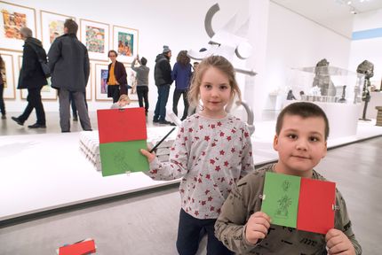 Kindervernissage zur Ausstellung "Eduardo Paolozzi. Lots of Pictures, Lots of Fun" in der Berlinischen Galerie, 11.2.2018, Foto: Barbara Antal Kindervernissage zur Ausstellung "Eduardo Paolozzi. Lots of Pictures, Lots of Fun" in der Berlinischen Galerie, 11.2.2018, Foto: Barbara Antal