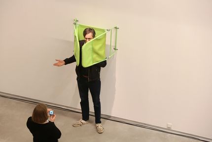 Eröffnung "Erwin Wurm. Bei Mutti" und "Visionäre der Moderne. Paul Scheerbart, Bruno Taut, Paul Goesch" in der Berlinischen Galerie, 14.4.2016, Foto: Amin Akhtar Eröffnung "Erwin Wurm. Bei Mutti" und "Visionäre der Moderne. Paul Scheerbart, Bruno Taut, Paul Goesch" in der Berlinischen Galerie, 14.4.2016, Foto: Amin Akhtar