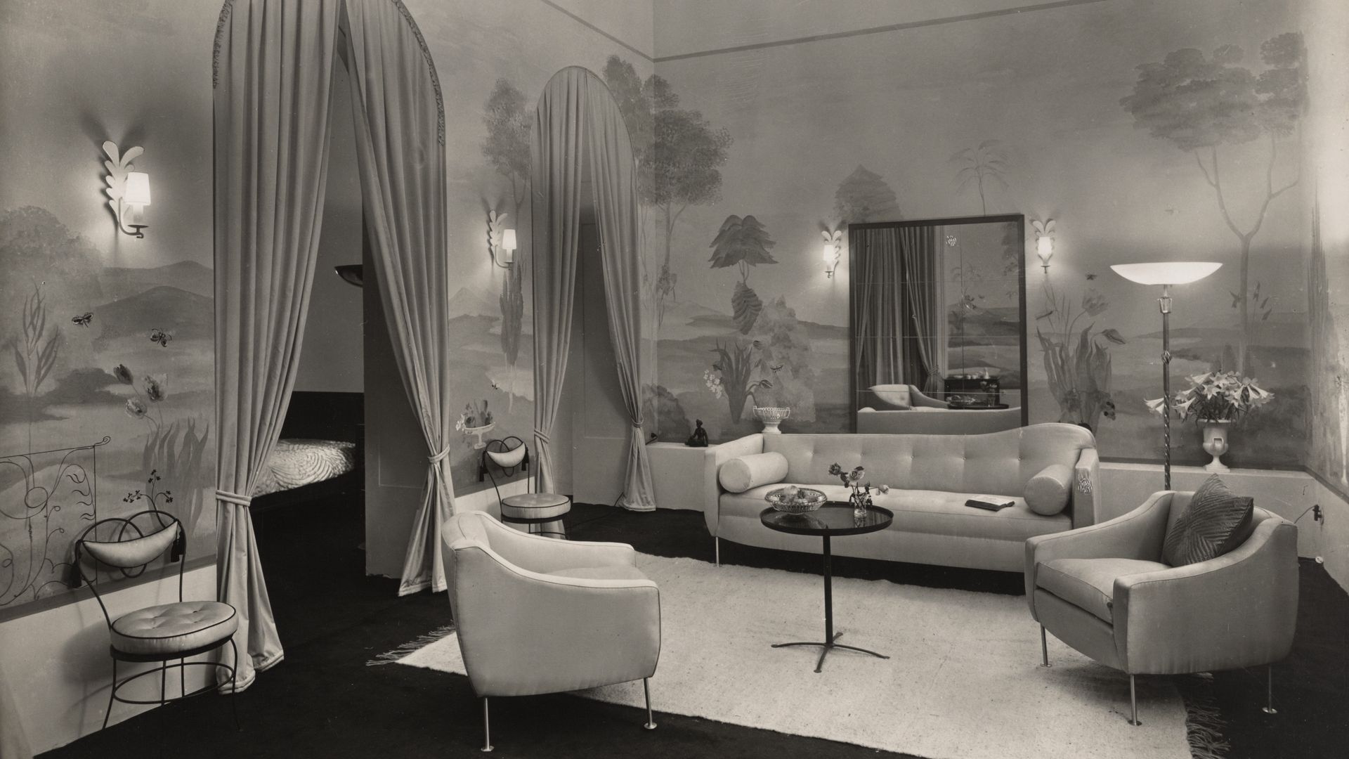 Max Krajewsky, Woman's living room with view at the bedroom by Ruth Hildegard Geyer-Raack, exhibition in the furnishing house "Meisterräume" Berlin, c. 1936