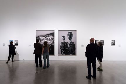 Eröffnung der Ausstellung "Fotografierte Ferne. Fotografen auf Reisen (1880–2015)" in der Berlinischen Galerie, 18.5.2017, Foto: Harry Schnitger Eröffnung der Ausstellung "Fotografierte Ferne. Fotografen auf Reisen (1880–2015)" in der Berlinischen Galerie, 18.5.2017, Foto: Harry Schnitger