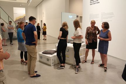 Kick-Off des FSJ-Projekts 2019 "Ich:Du. Du siehst ein Ich, das ich nicht sehe" in der Berlinischen Galerie, 12.6.2019, Foto: Leander Wiesner Kick-Off des FSJ-Projekts 2019 "Ich:Du. Du siehst ein Ich, das ich nicht sehe" in der Berlinischen Galerie, 12.6.2019, Foto: Leander Wiesner