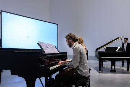 Eröffnung der Ausstellung "Andreas Greiner. Agentur des Exponenten", GASAG Kunstpreis 2016 in der Berlinischen Galerie, 14.9.2016, Foto: Harry Schnitger Eröffnung der Ausstellung "Andreas Greiner. Agentur des Exponenten", GASAG Kunstpreis 2016 in der Berlinischen Galerie, 14.9.2016, Foto: Harry Schnitger