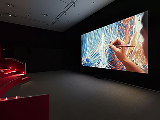 Ausstellungsansicht der Videoarbeit im IBB-Videoraum