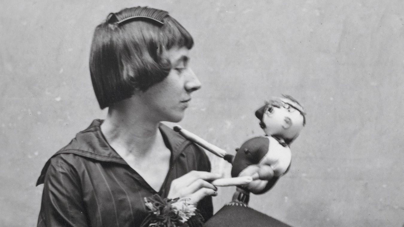 Unknown Photographer, Untitled (Hannah Höch with her DADA-dolls in Berlin), 1920