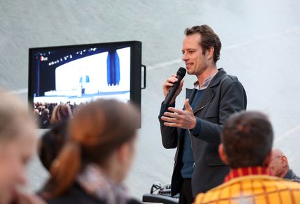 Diskursives Dinner im Küchenmonument, 29.4.2015, Foto: Jirka Jansch Diskursives Dinner im Küchenmonument, 29.4.2015, Foto: Jirka Jansch