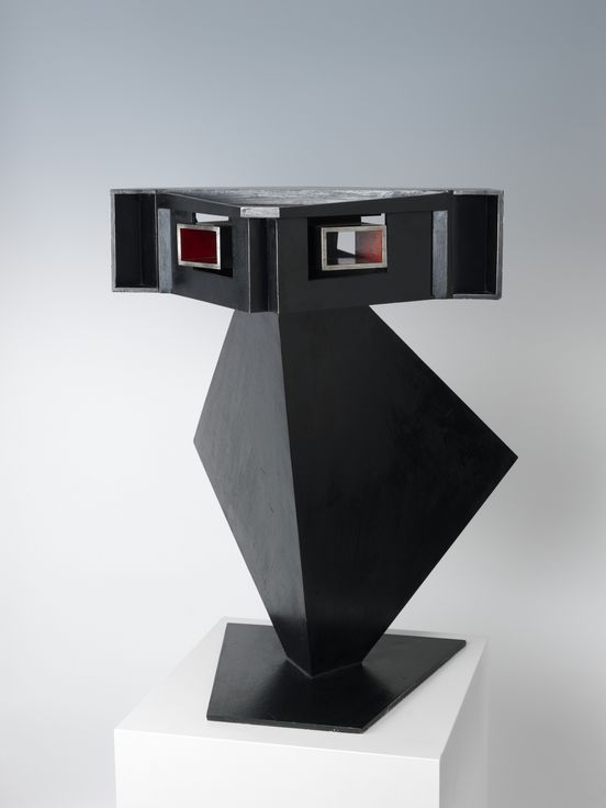 Hans Uhlmann, Kopf-Fetisch II, 1967 © Galerie Michael Haas, Berlin / VG Bild-Kunst, Bonn 2024, Foto: Lea Gryze