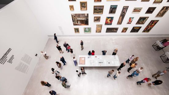 Ausstellungsansicht "Provenienzen. Kunstwerke wandern", Foto: © Harry Schnitger